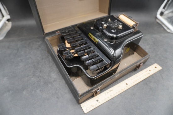 Stenotype Metal Shorthand Machine with Wood Case