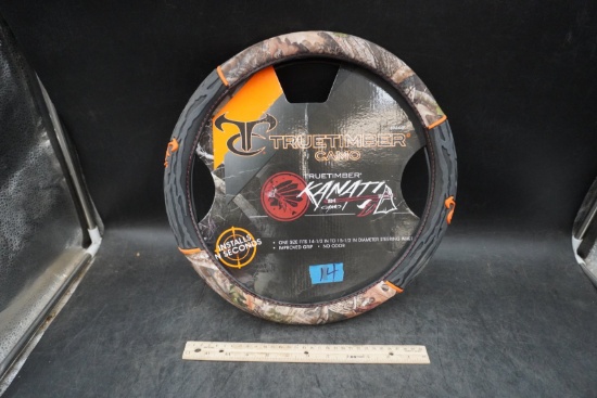 TrueTimber Kanati Camo Fabric Steering Wheel Cover (New in Package)