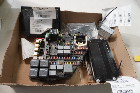 GM Chevrolet Plastic & Metal Automotive Parts Lot