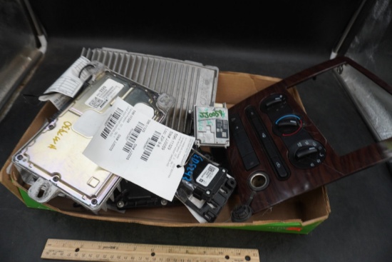 OEM Electronics Metal/Plastic Mixed Auto Parts Collection