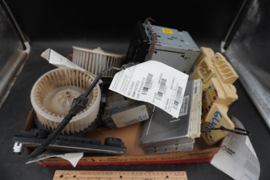 Kia Plastic Auto Parts Lot Collection