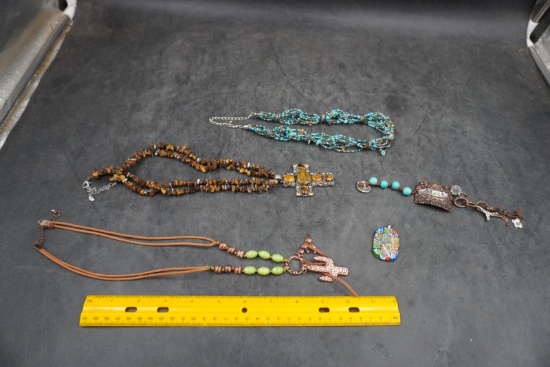 Vintage Beaded Necklace & Pendant (5-Pc Lot)