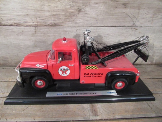 Texaco Diecast 1/18 Scale Tow Truck Replica Welly 1956 Ford