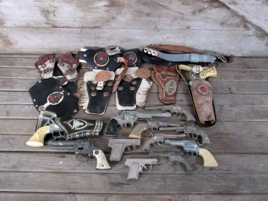 Vintage Toy Guns, Cap Guns and Holsters