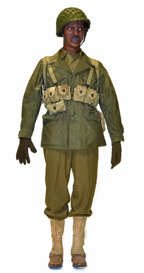 Original WWII 92nd Infantry Division Complete Uniform and Field Kit