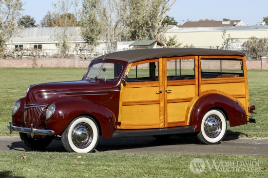 1939 Ford DeLuxe Station Wagon