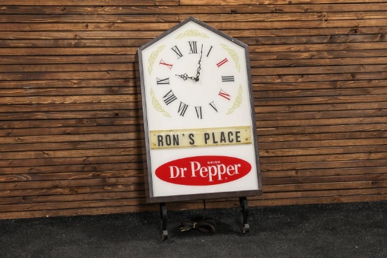 Circa 1980 Dr. Pepper Lighted Clock