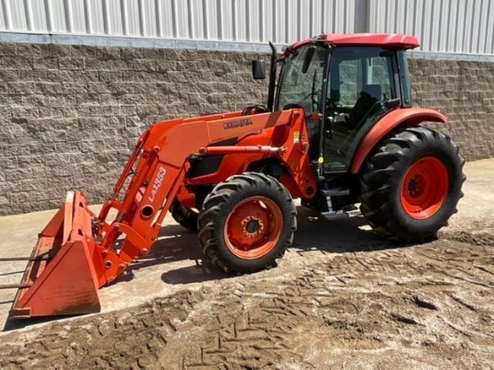 Kubota m8540 Tractor w/ Kubota La1353s Loader