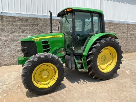 John Deere 6430 Tractor MFWD 16 Speed PQ Trans