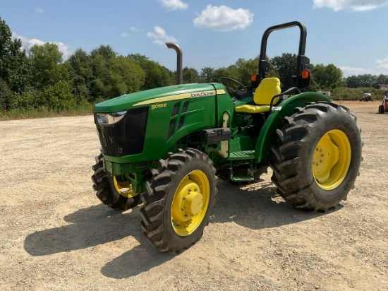 John Deere 5055E Tractor