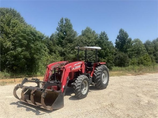 Massey Ferguson 583 W/ Loader