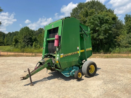 John Deere 466 Round Baler