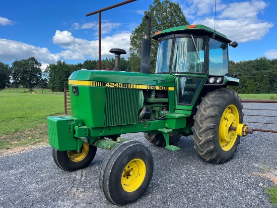 John Deere 4240 Tractor