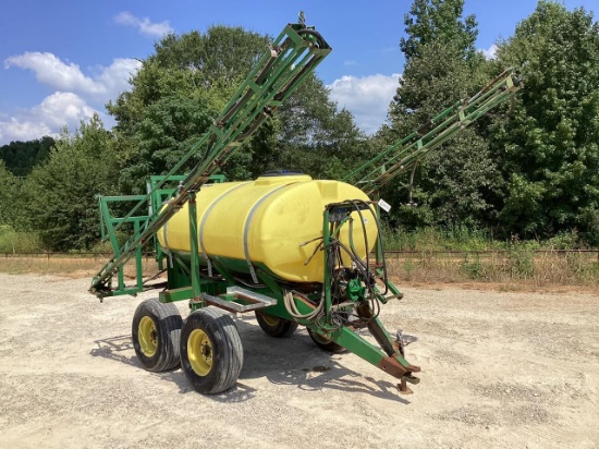 500 Gallon Tandem Axle Pull Type Sprayer