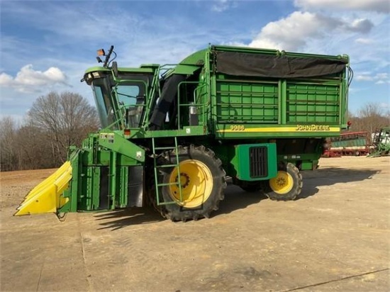John Deere 9986 Cotton Picker