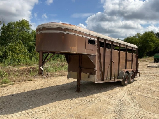 1983 Haynes Gooseneck Stock Trailer