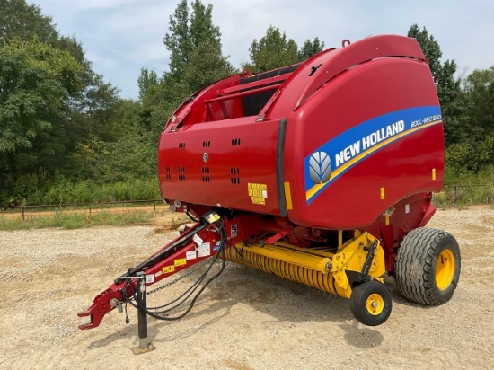 2016 New Holland Rollbelt 560 Baler