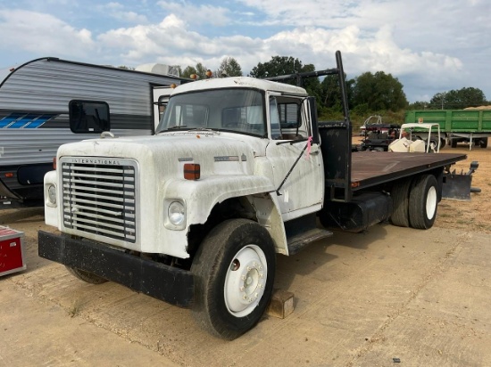 1977 International Loadstar I750 Truck