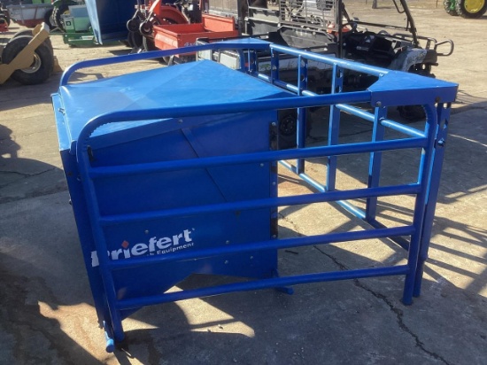 Priefert Cattle Feeder With Gate