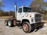 1989 Ford L9000 Truck
