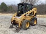 CAT 236 Skid Steer