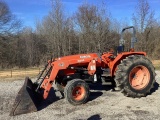 Kubota M4800 Tractor w/ M300 Bushog