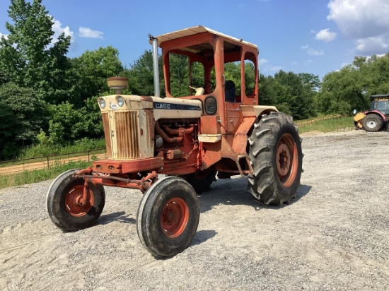 Case 930 Comfort King Tractor