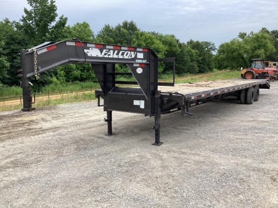 2023 Falcon 40ft Gooseneck