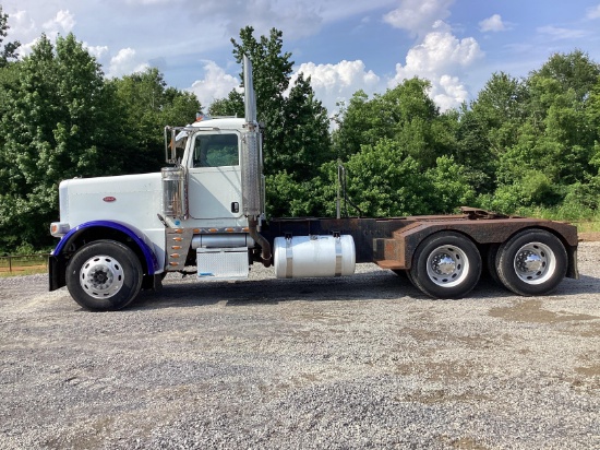 Peterbilt 388 Semi Truck