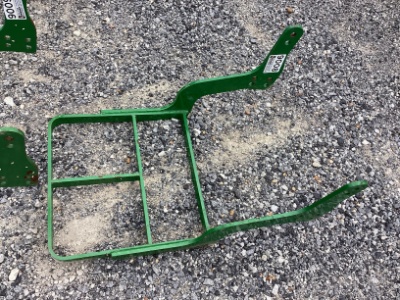 John Deere Bumper 5100E
