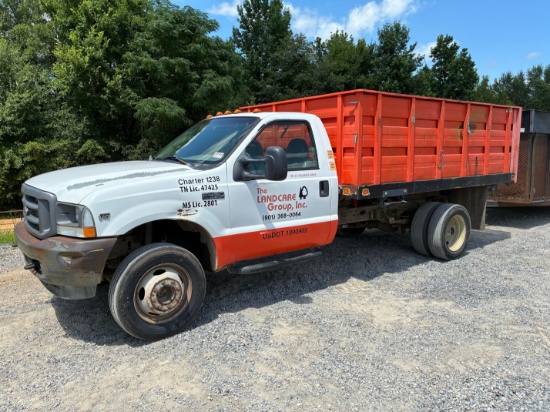 2002 Ford F-450 Super Duty with Mulch Bed Dump Truck