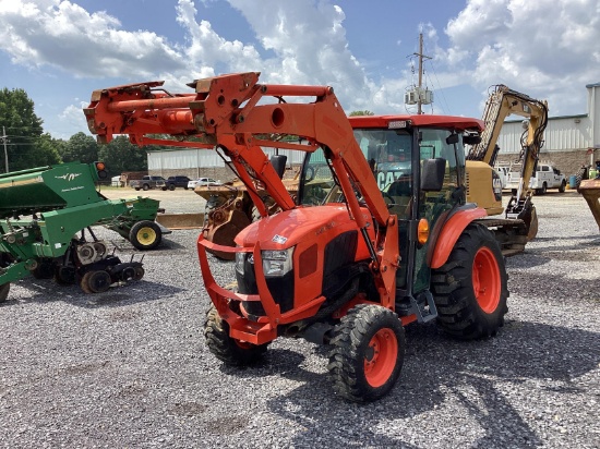 Kubota L6060 Tractor w/ Loader