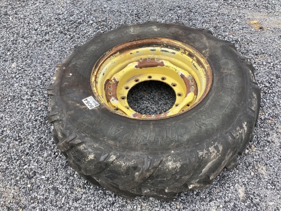 John Deere Tire/Rim 420-90 R30