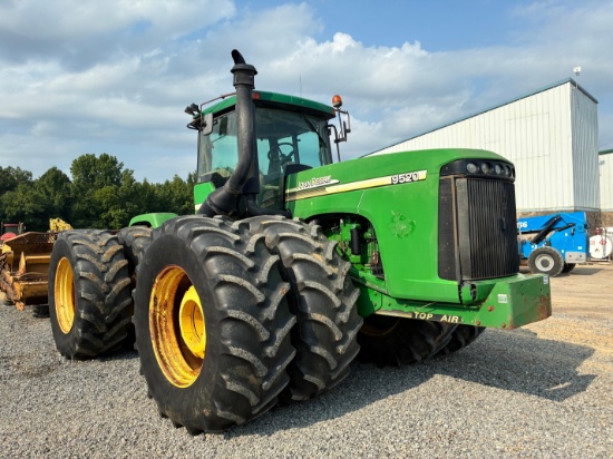 John Deere 9520 Tractor