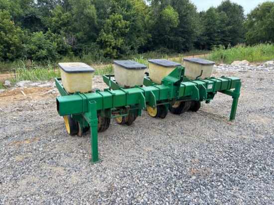 John Deere 7100 Four Row Planter