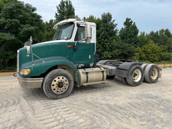 2004 International 9200 Semi