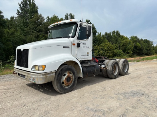 2001 International 9100 Semi