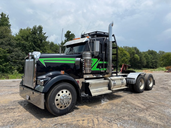 2021 Kenworth W900 Semi Truck
