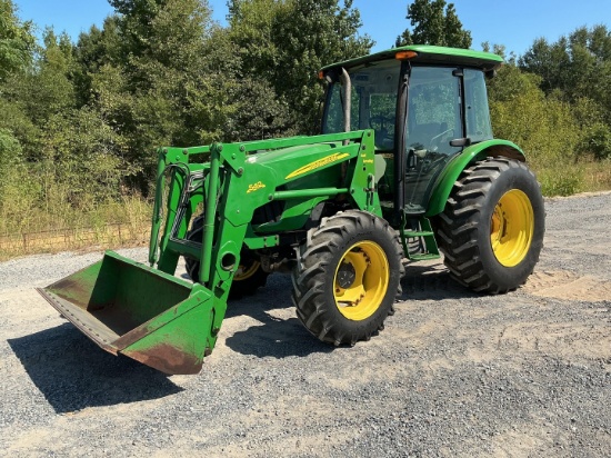 John Deere 5525 Tractor w/ Loader