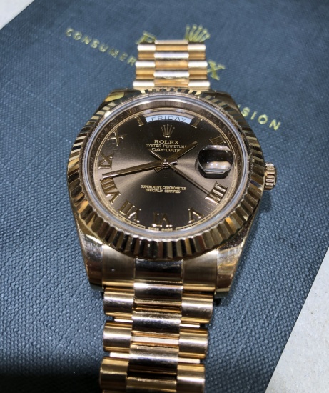 Rolex DAY-DATE II 41mm Rose Gold Chocolate Roman Dial Watch 218238