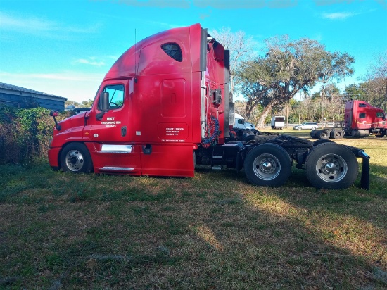 2013 FREIGHTLINER CASCADIA