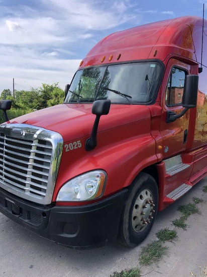 2013 FREIGHTLINER CASCADIA