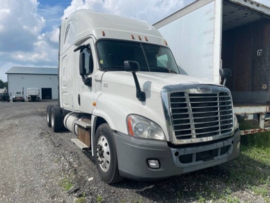 2016 FREIGHTLINER CASCADIA