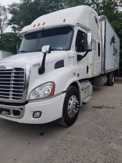 2017 FREIGHTLINER CASCADIA