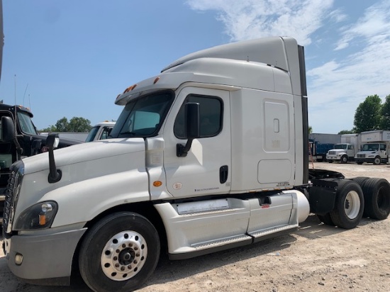 2016 FREIGHTLINER CASCADIA