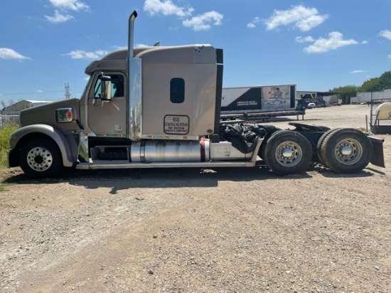 2012 FREIGHTLINER CORONADO