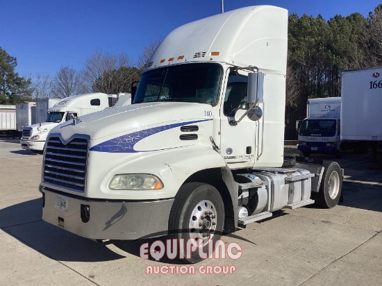 2013 MACK SINGLE AXLE DAY CAB