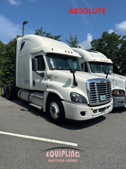 2018 FREIGHTLINER CASCADIA SLEEPER TRUCK