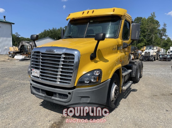 2015 FREIGHTLINER CASCADIA