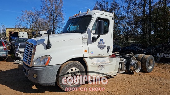 2013 FREIGHTLINER CASCADIA DAY CAB